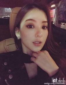 吃瓜网红自拍,揭秘幕后生活点滴