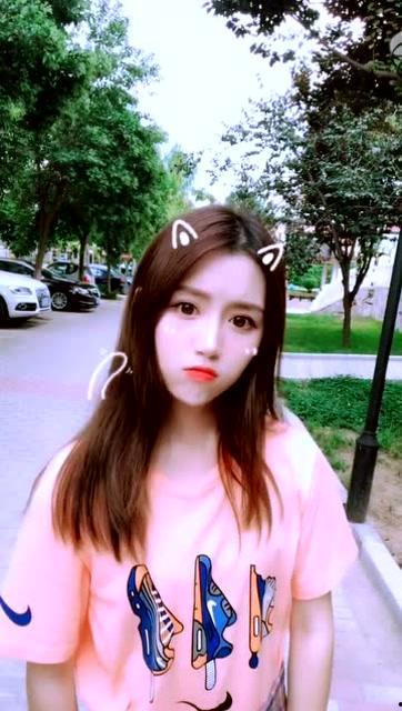 网红农村女孩吃瓜视频,网红农村女孩的甜蜜生活