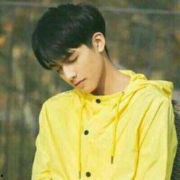 吃瓜网红男博主是谁图片,吃瓜网红男博主的真实身份！